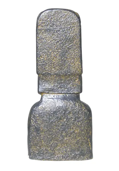 Product image 5 of the product “Moai Head Sculpture, 82cm Height | GRC (Glassfibre Reinforced Concrete), Copper Finish ”